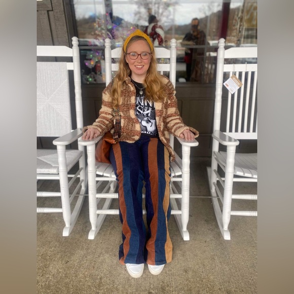 Follow me on Instagram💕🌸 - Picture 4 of 4